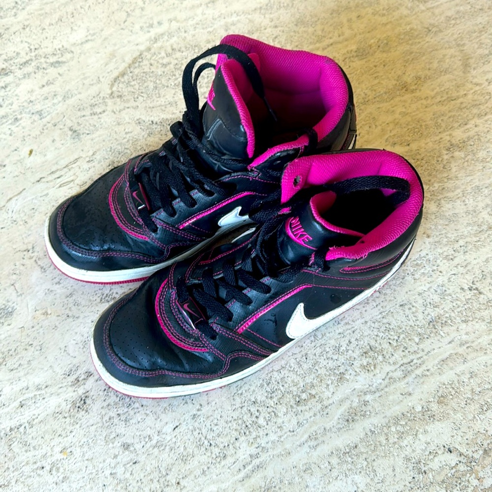 NIKE AIR JORDAN
